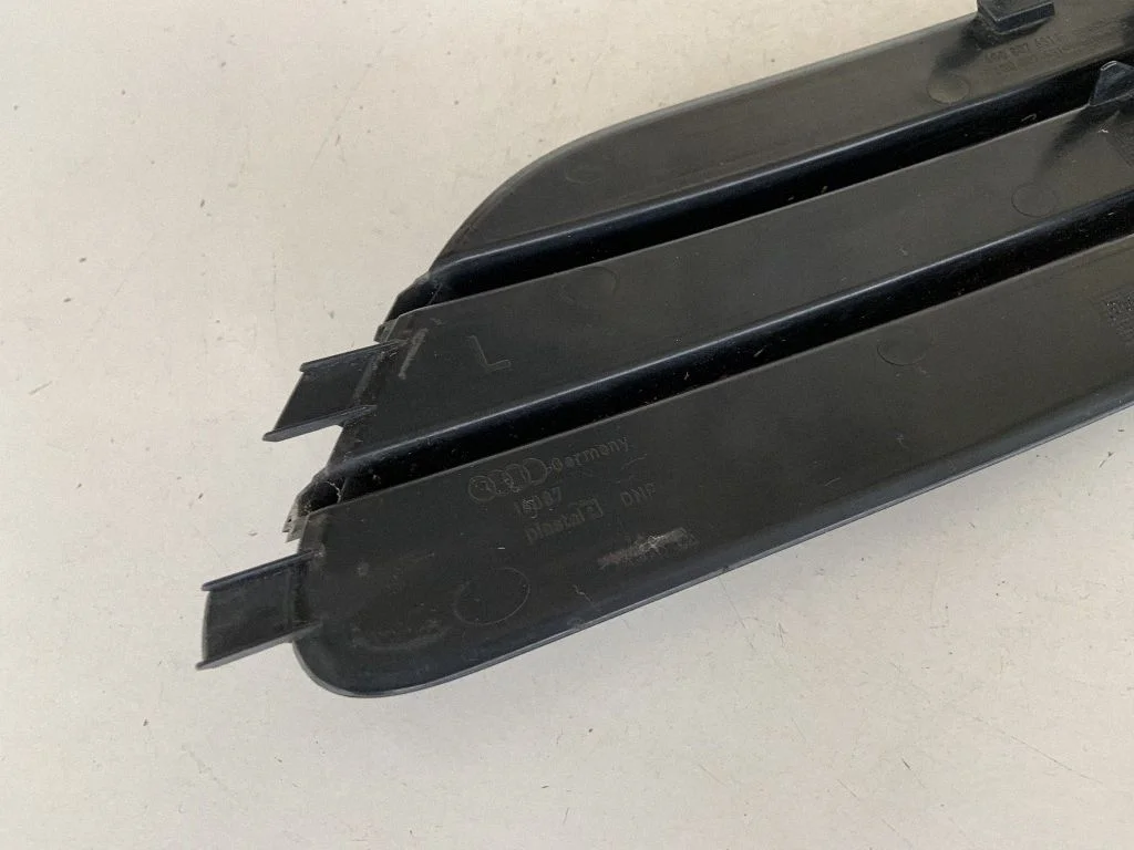 Front bumper lower grill 4G0807681