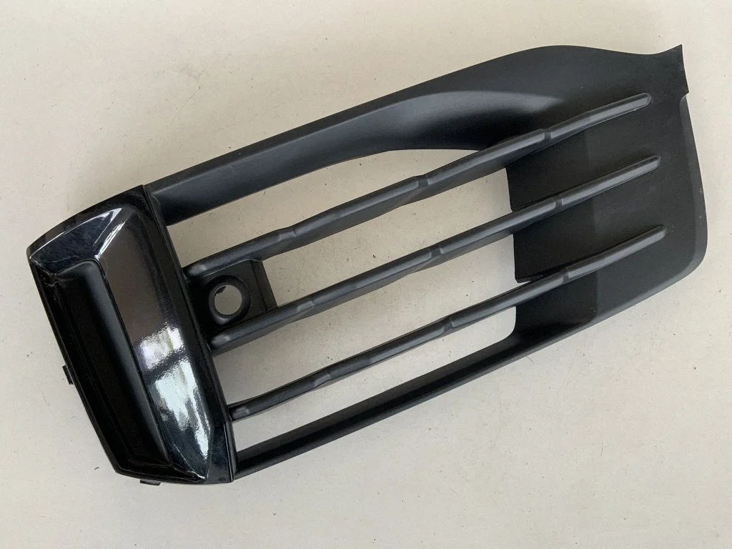 Front bumper lower grill 4M0807681AK