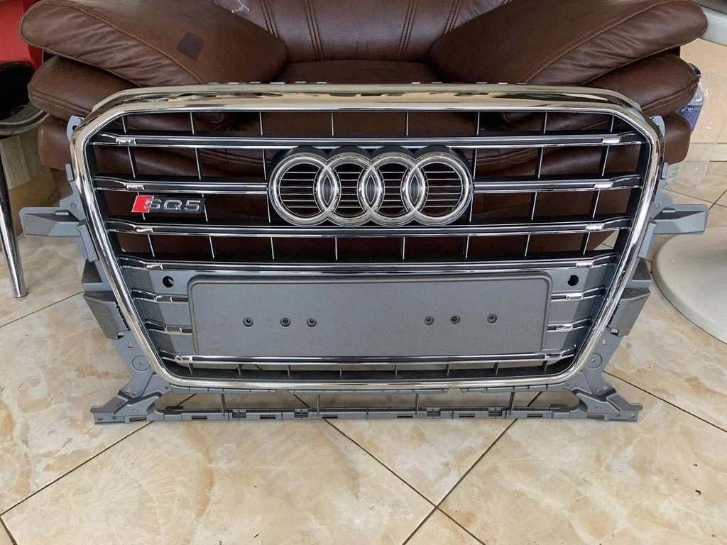Front bumper upper radiator grill 8R0853651R