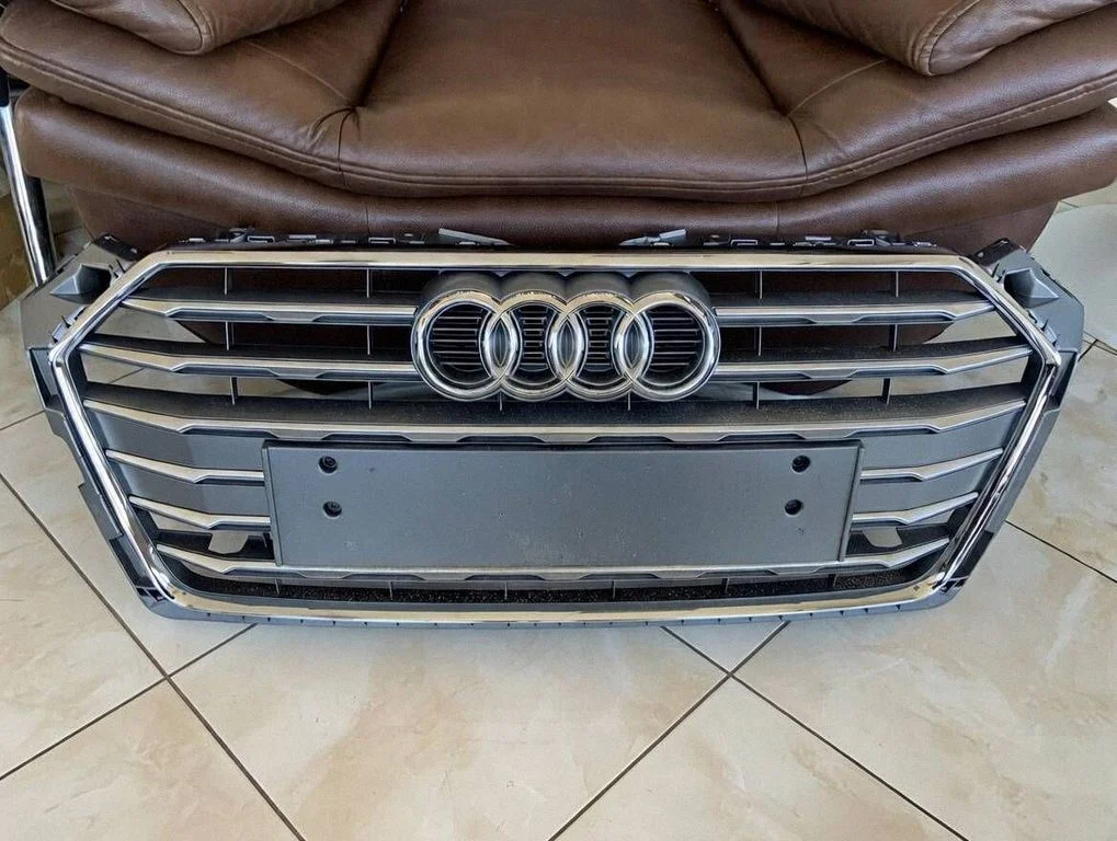 Front bumper upper radiator grill 8W6853651AB