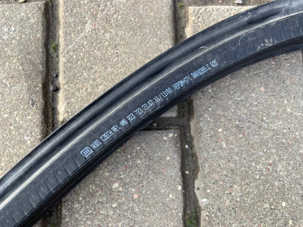 Guma variklio skyriaus