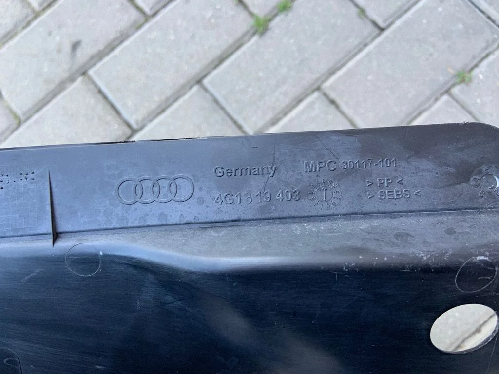 Wiper trim 4G1819403B