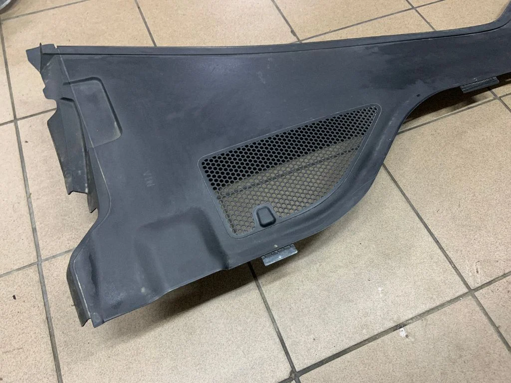 Wiper trim 4G8819447