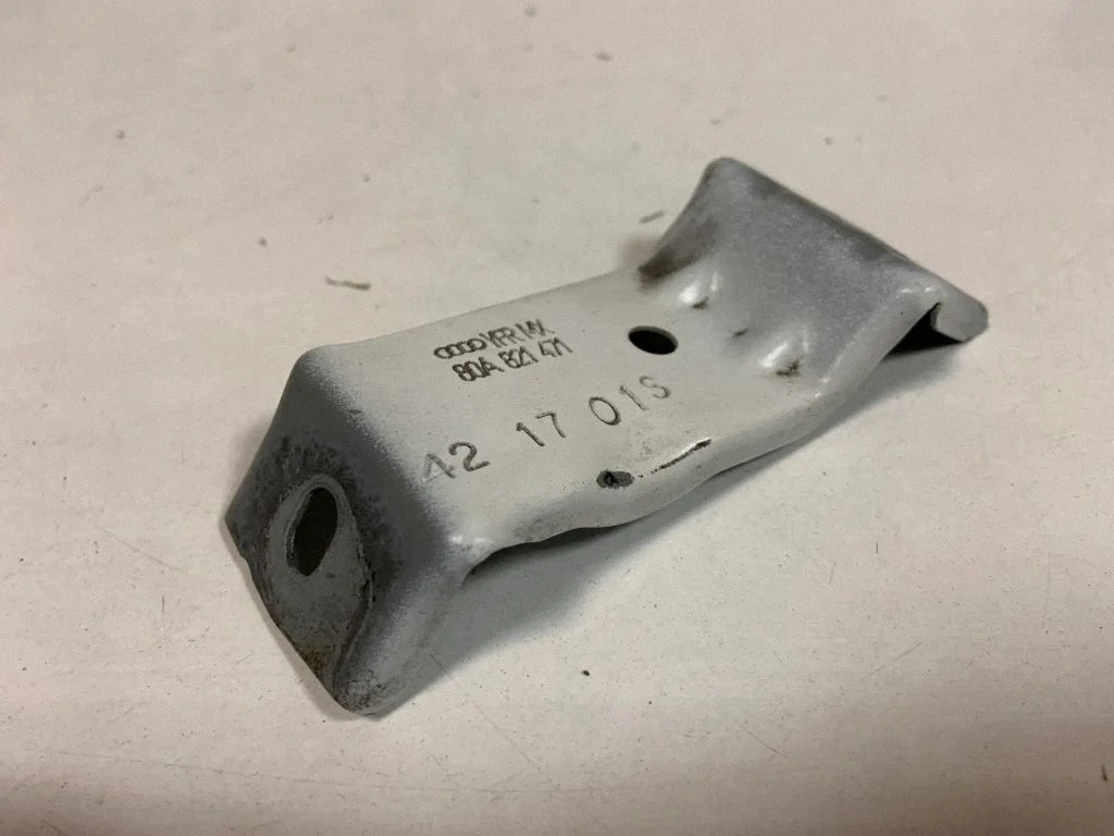 Poritiiva kinnitusklamber 80A821471