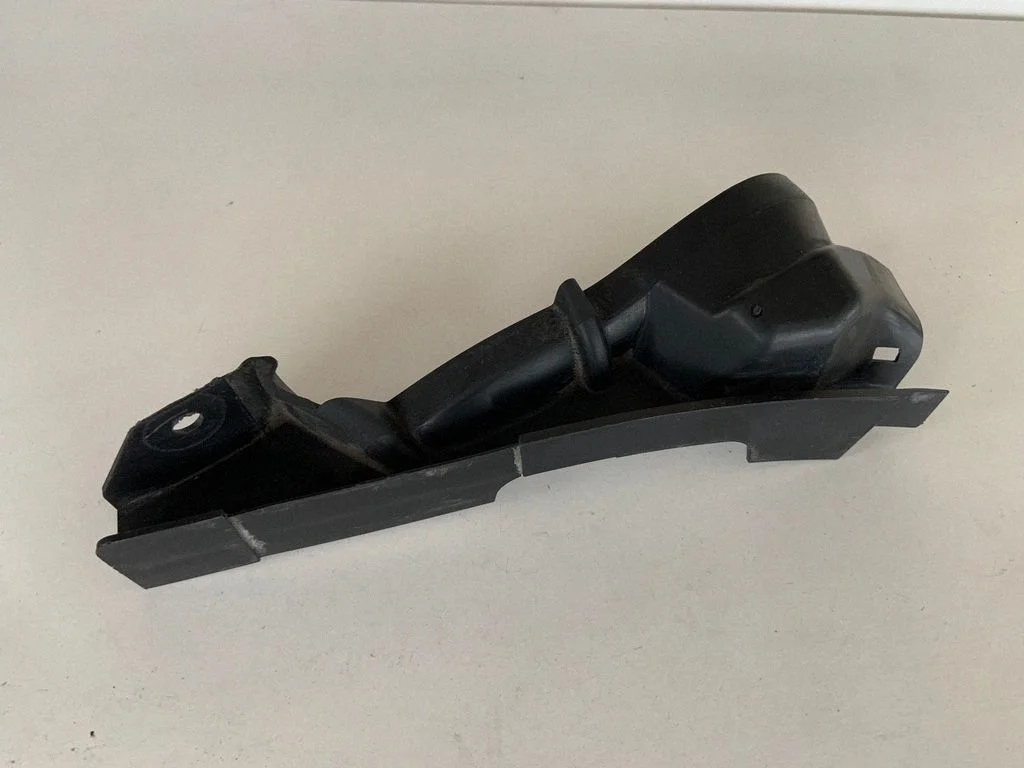 Fender mounting bracket 4G0805233