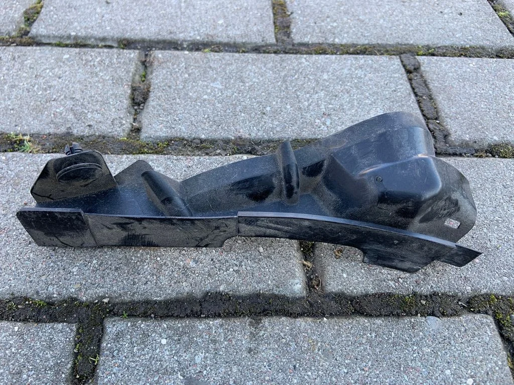Fender mounting bracket 4G0805233