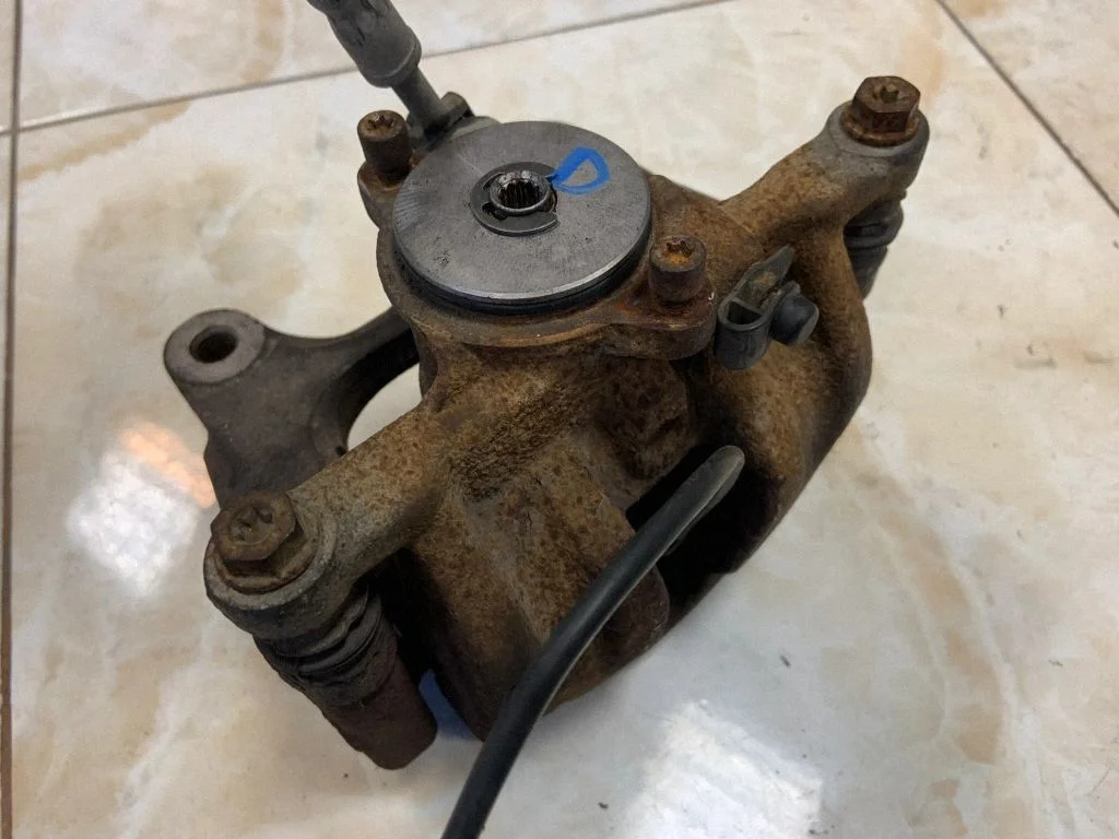 Rear brake caliper 4M0615405AR
