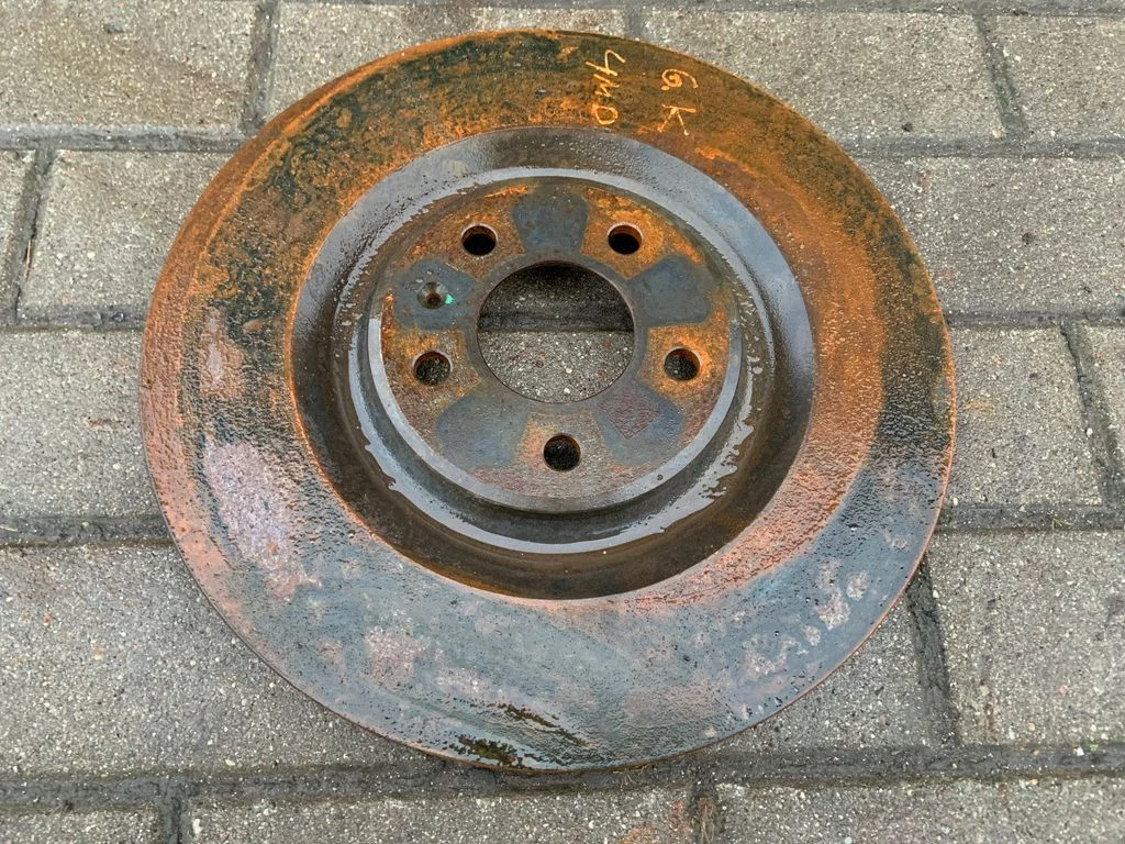 Aizmugurējais bremžu disks 4M0615601P
