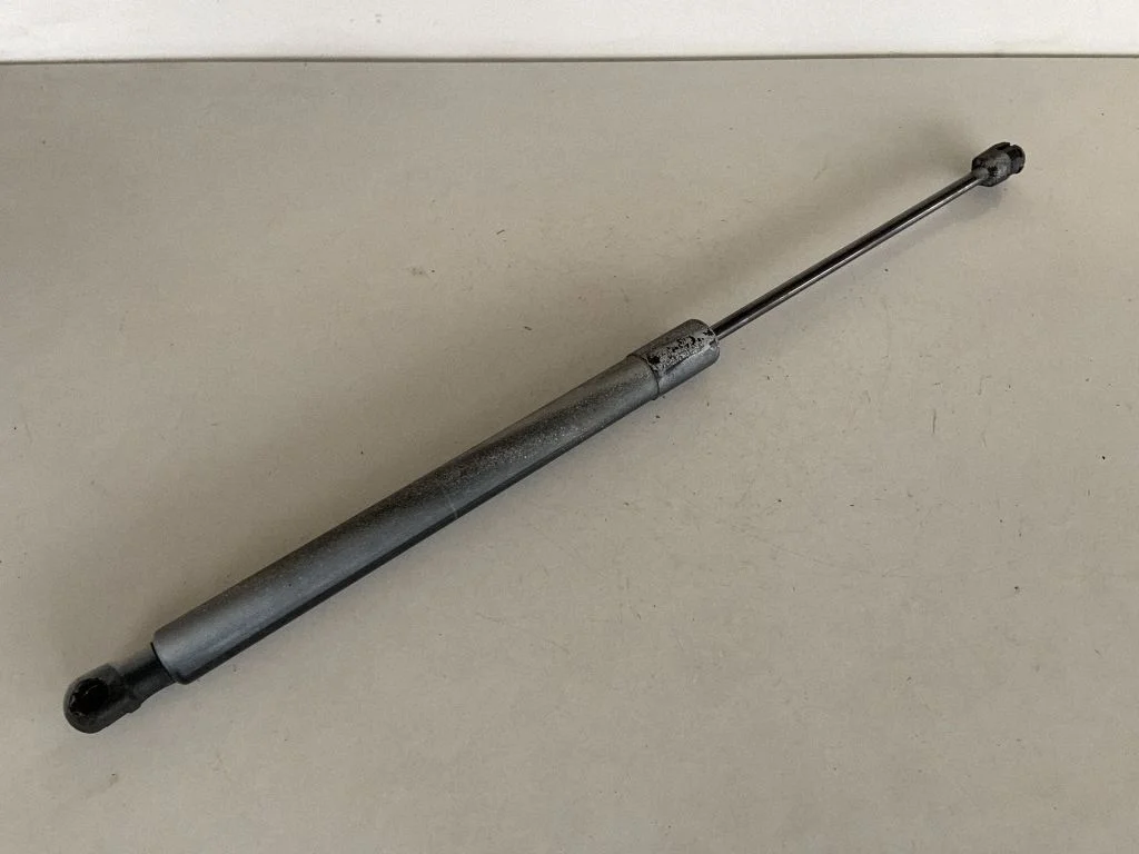 Tailgate/trunk strut/damper 8R0827552A