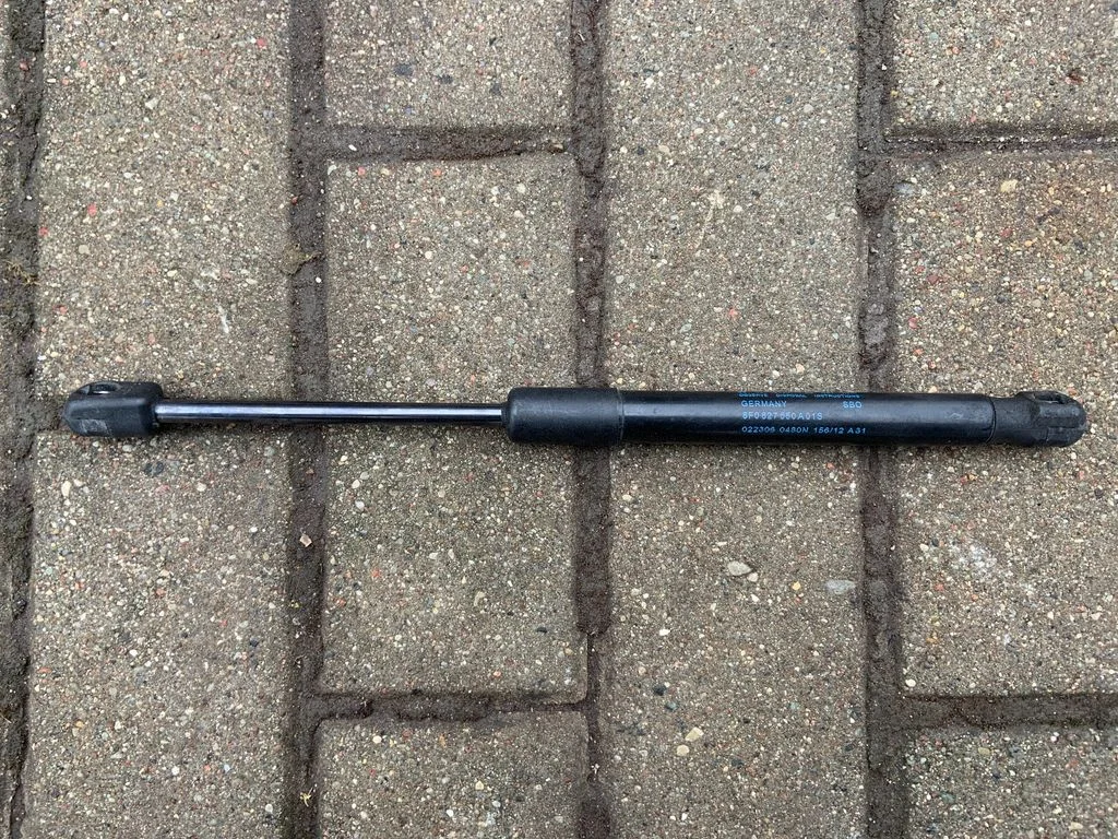 Tailgate/trunk strut/damper 8F0827550A