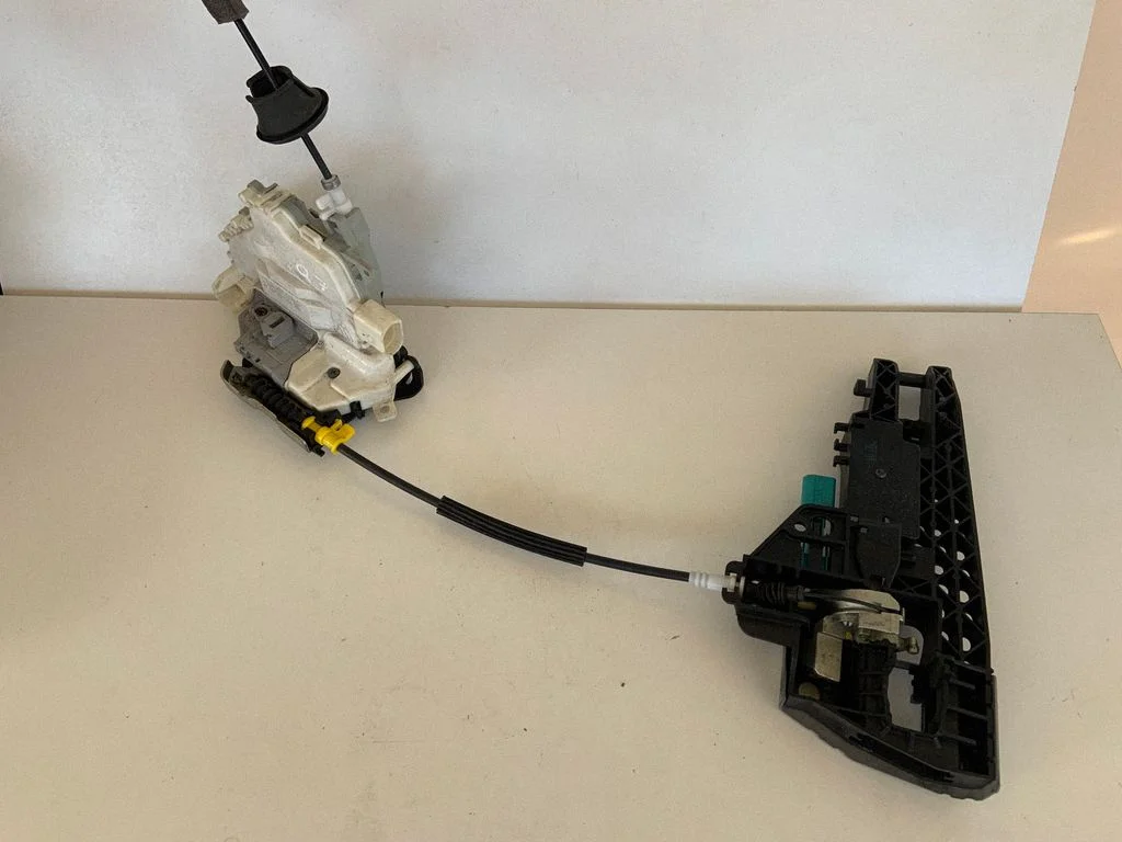 Front door lock – Audi A6 S6 C7 4G (2011-2018)