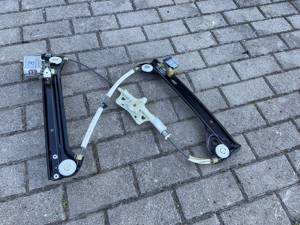 Priekinis el. lango pakėlimo mechanizmas be varikliuko