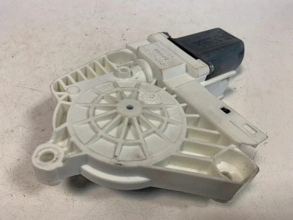 Front door window regulator motor 8K0959802B