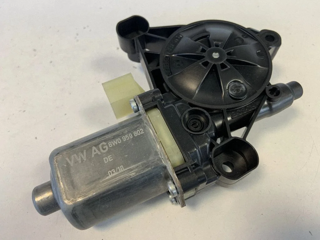 Front door window regulator motor 8W0959802