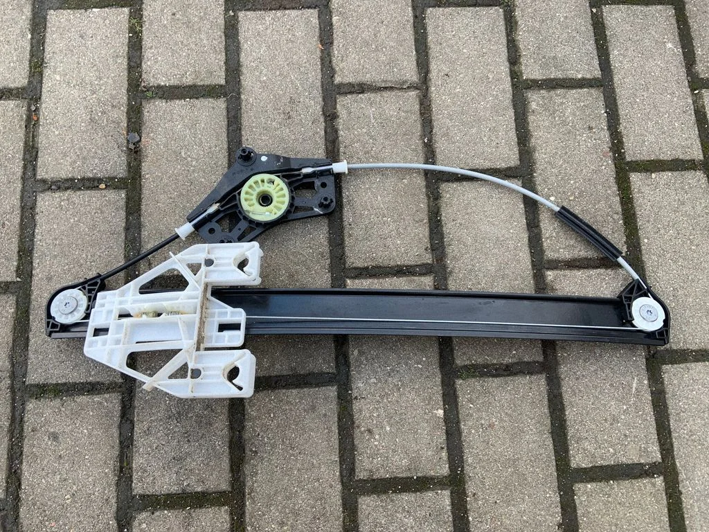 Galinio el. lango pakėlimo mechanizmas be varikliuko