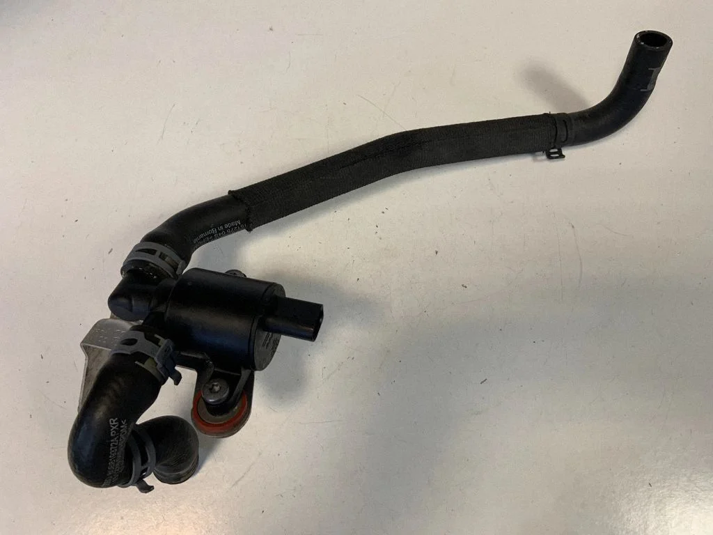 Elektriskais cirkulācijas sūknītis 4H0121671D