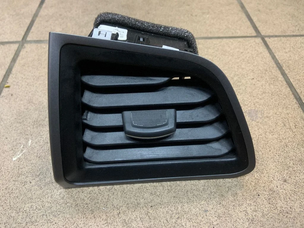 Dashboard side air vent grill/cover trim – Ford Edge II (2015-)