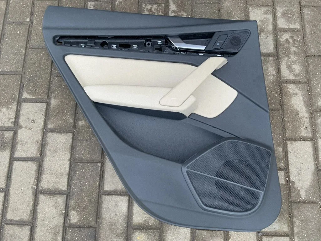 Tagumiste uste sisevooder – Audi Q5 SQ5 FY (2017-2025)