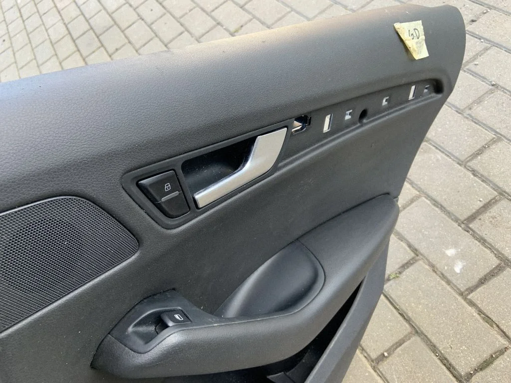 Rear door card panel trim 8R0867306