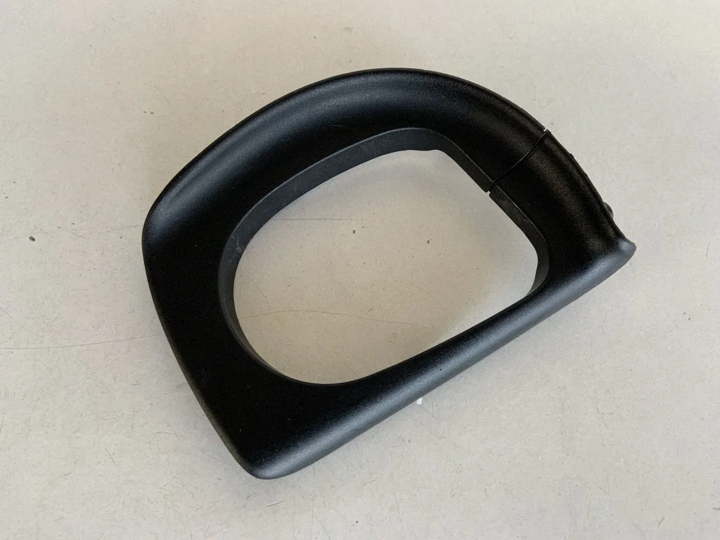 Kita bagažinės apdailos detalė
