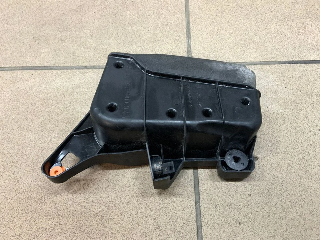 Other trunk/boot trim element A2057500060