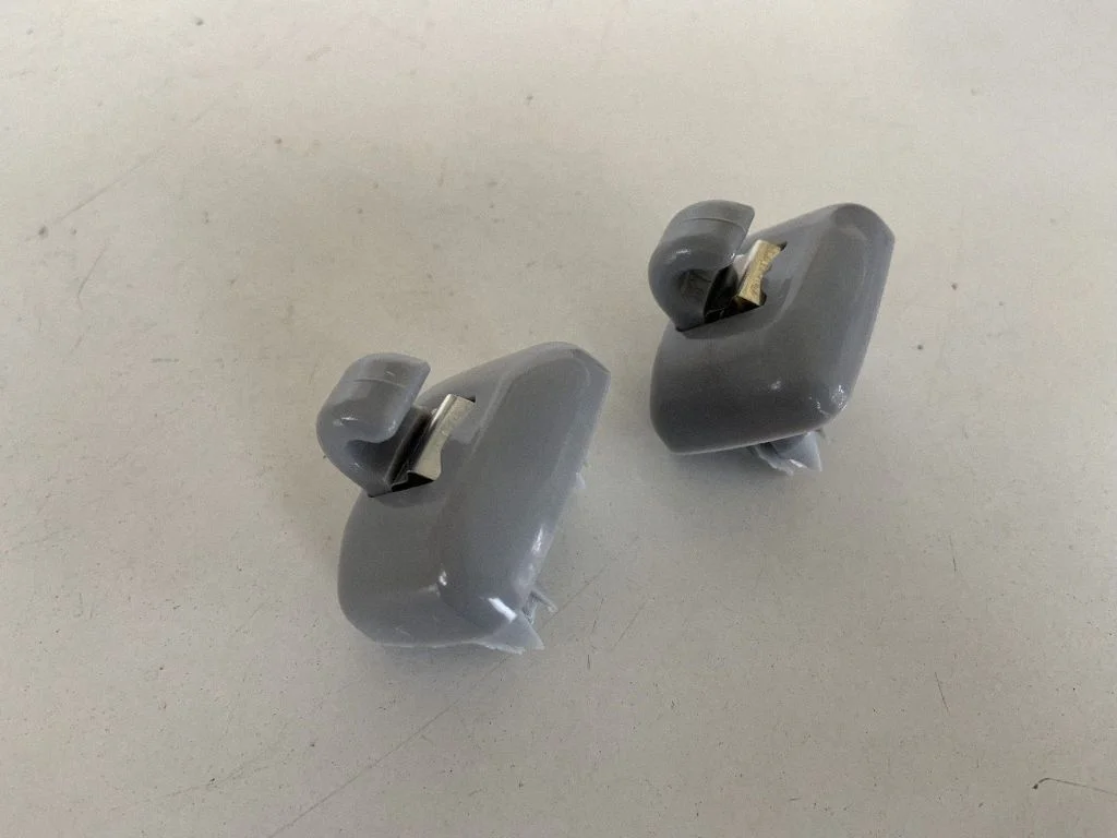 Skydelio nuo saulės laikiklis