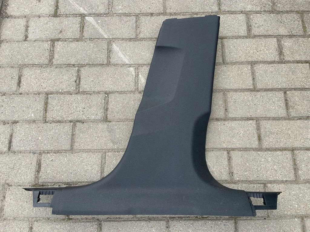 (B) pillar trim (bottom) 8W0867240