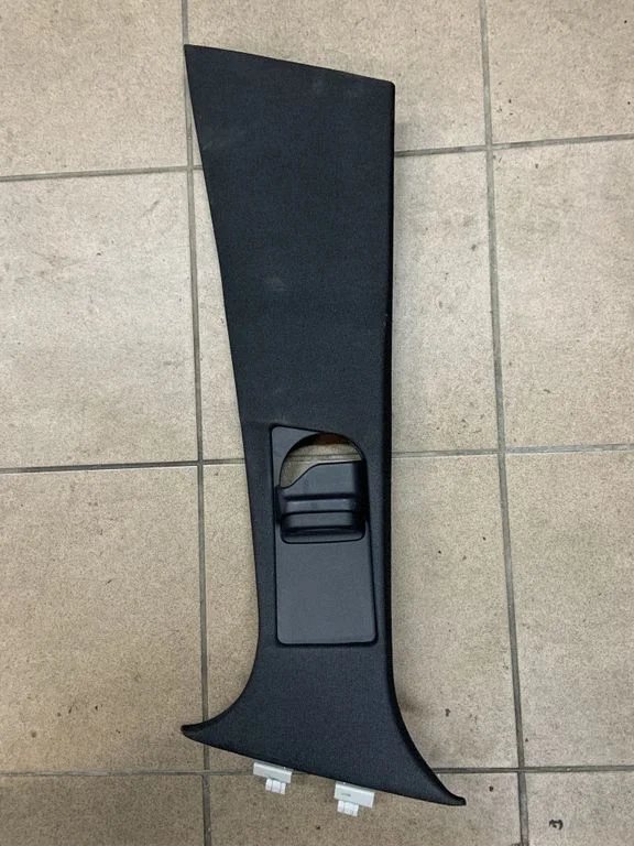(B) pillar trim (top) A2056900930