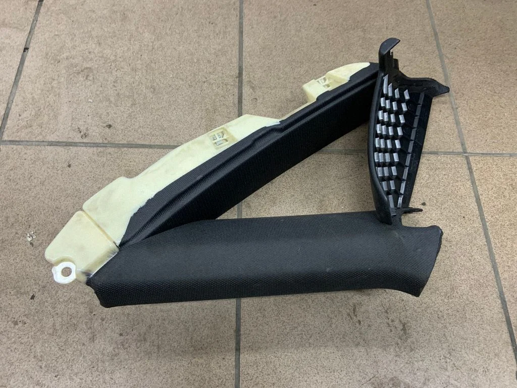 (C) pillar trim – Audi A4 Allroad B8 (2008-2016)
