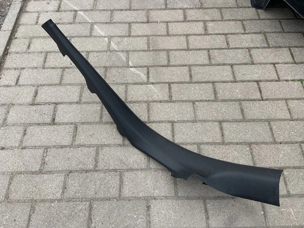 Rear sill trim cover 8W0867767
