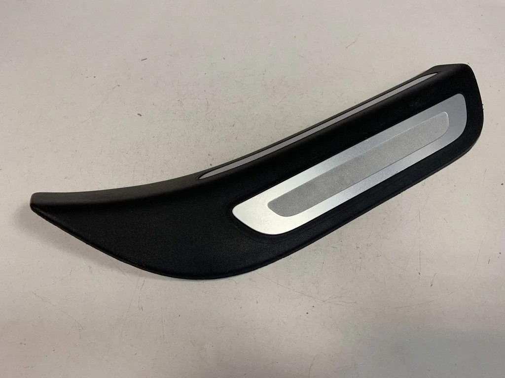 Rear sill trim cover – Audi Q5 SQ5 8R (2008-2017)