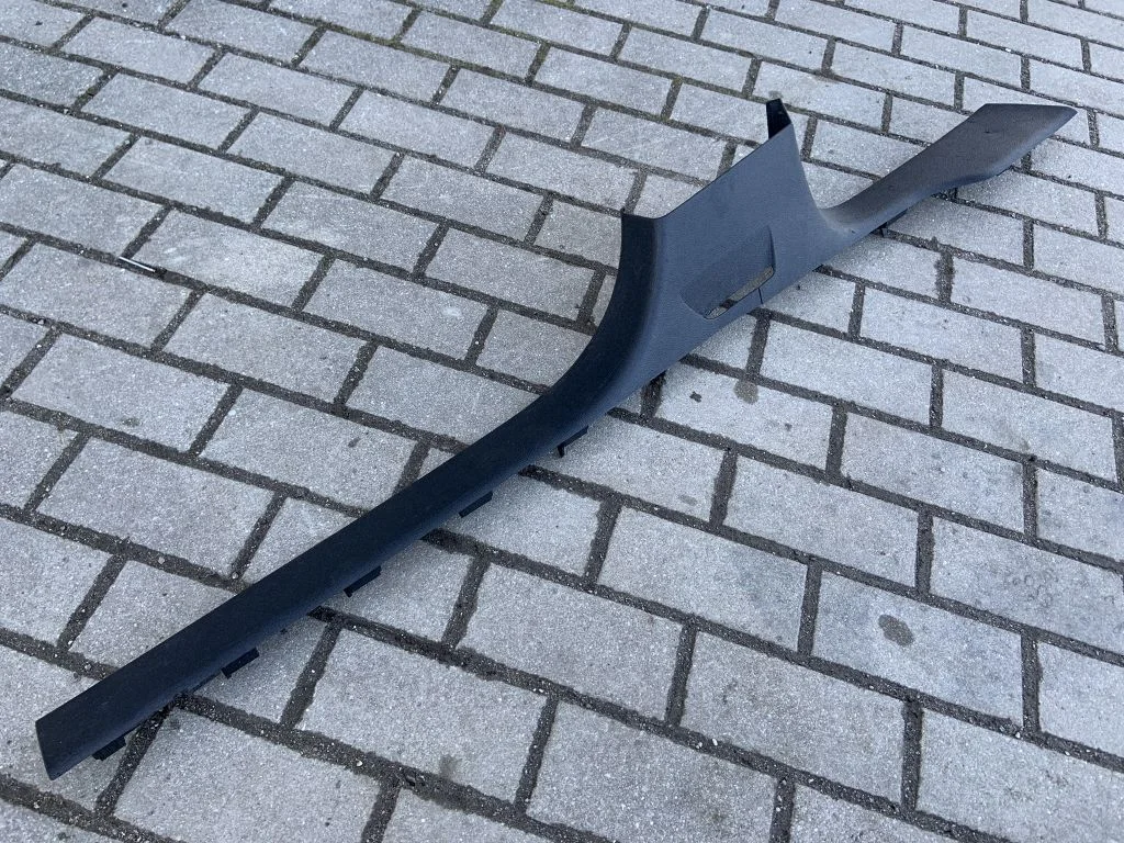Priekšējā sliekšņa apdare (iekšējā) 4M0853370C