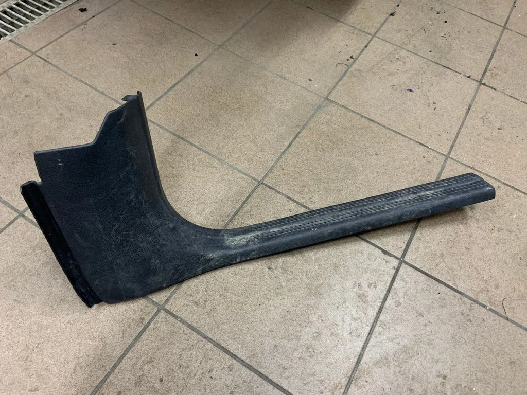 Front sill trim cover A2466805602