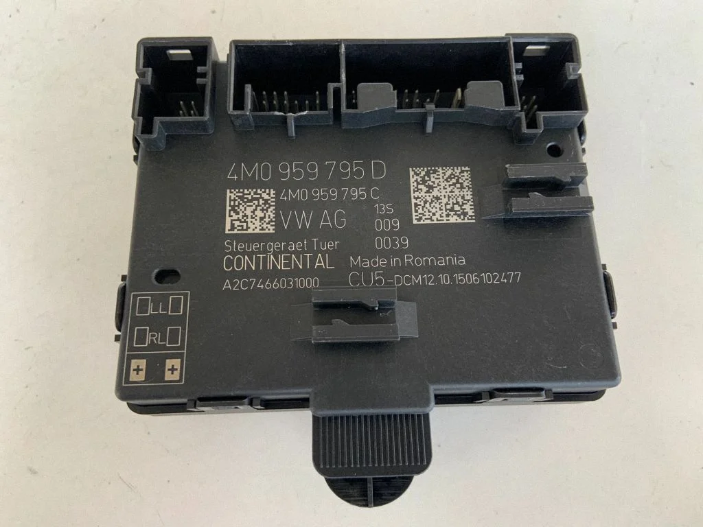 Door control unit/module – Audi Q7 4M (2015-)
