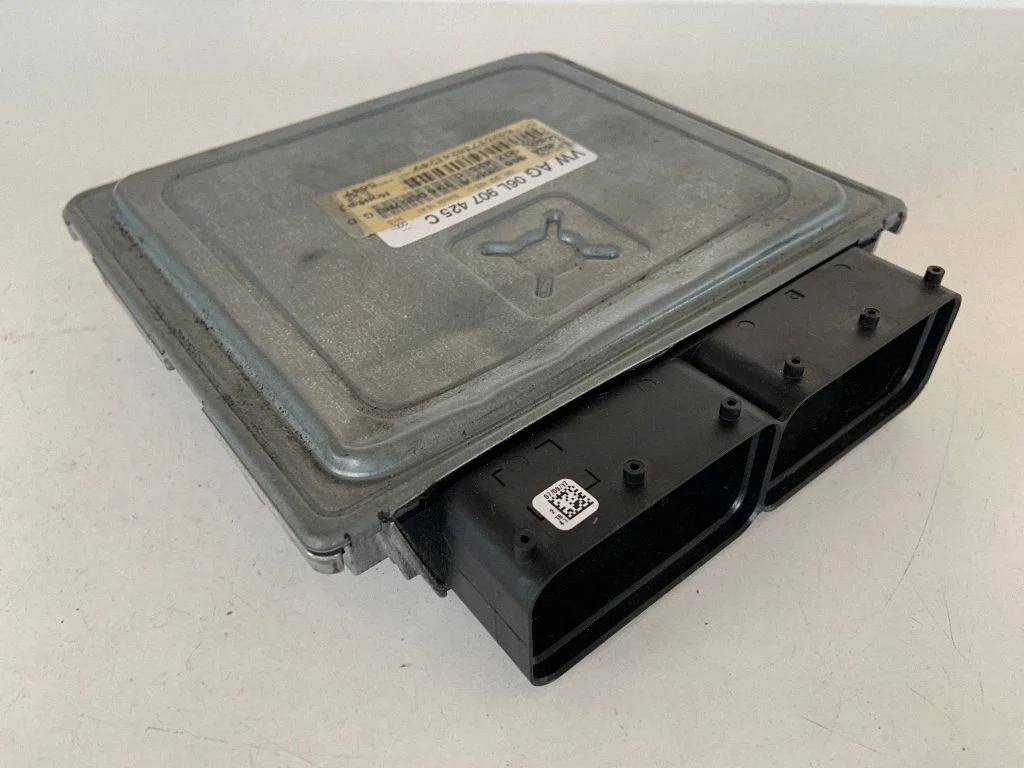 Engine control unit/module 06L907425C