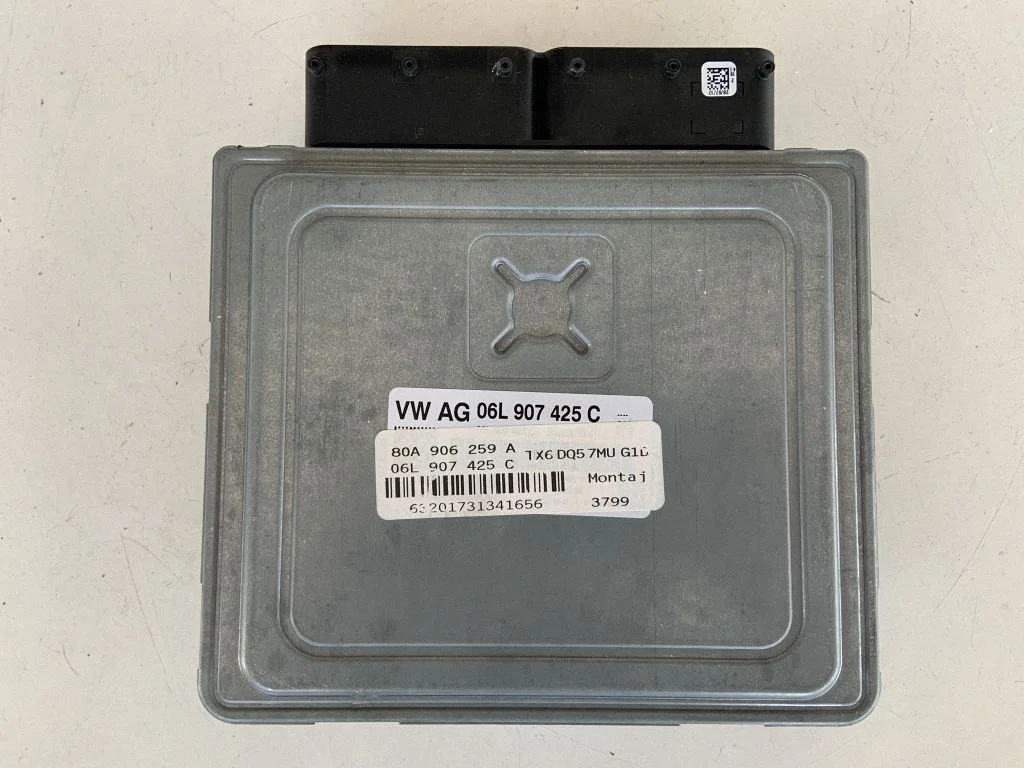 Engine control unit/module 06L907425C