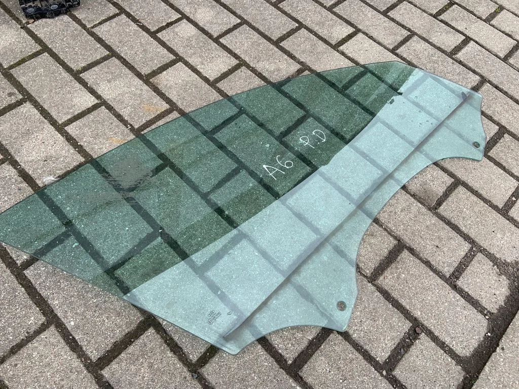 Esiukse põhiklaas (neljaukselise) 43R00083