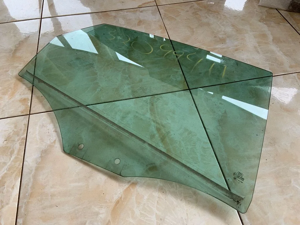 Tagaukse põhiklaas 43R00082