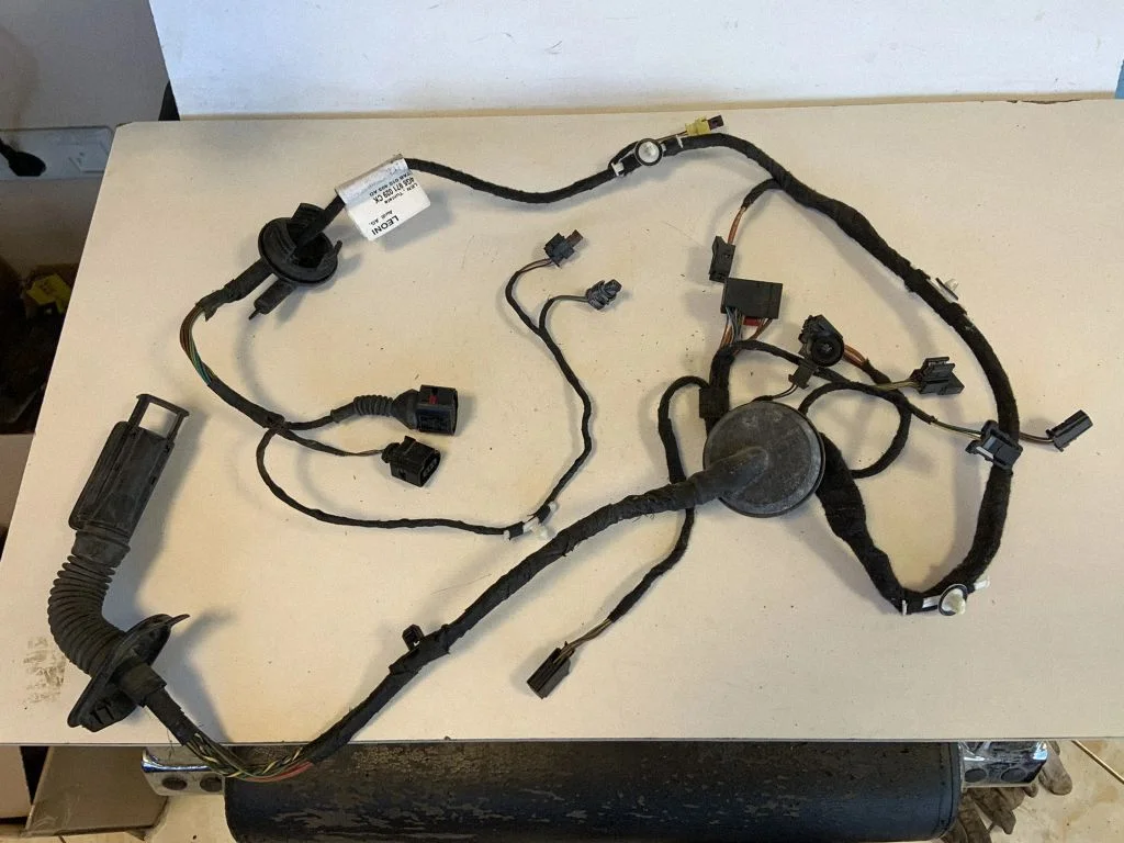 Esiukse juhtmestik 4G5971029CK