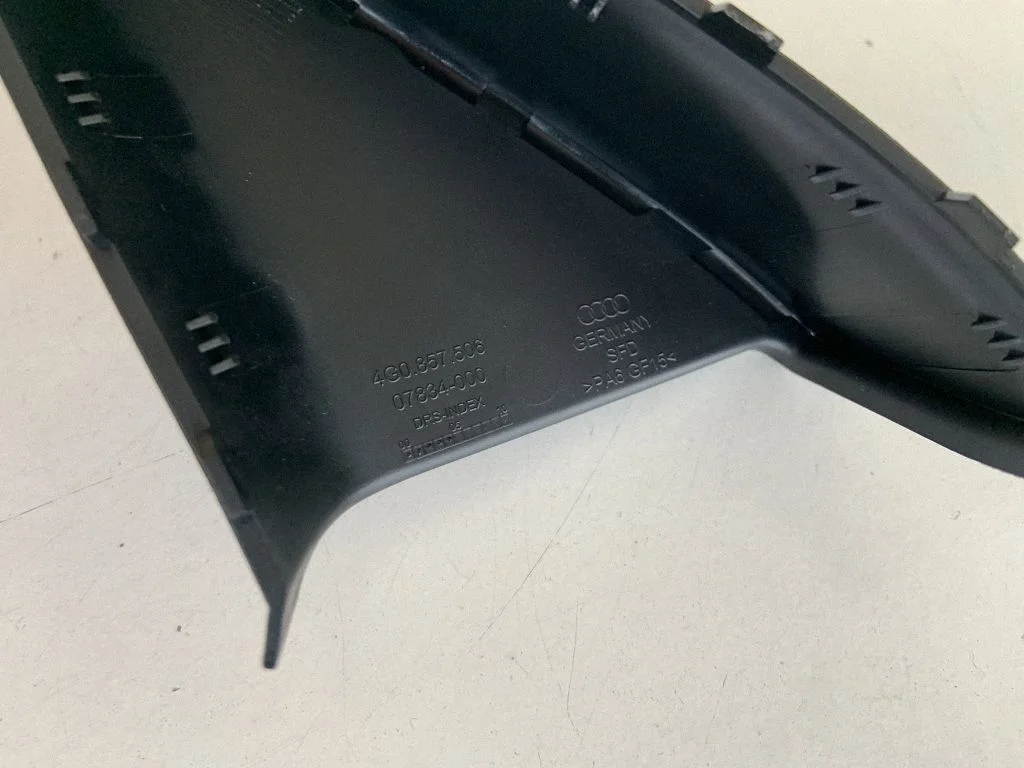Välispeegli plastkate 4G0857506