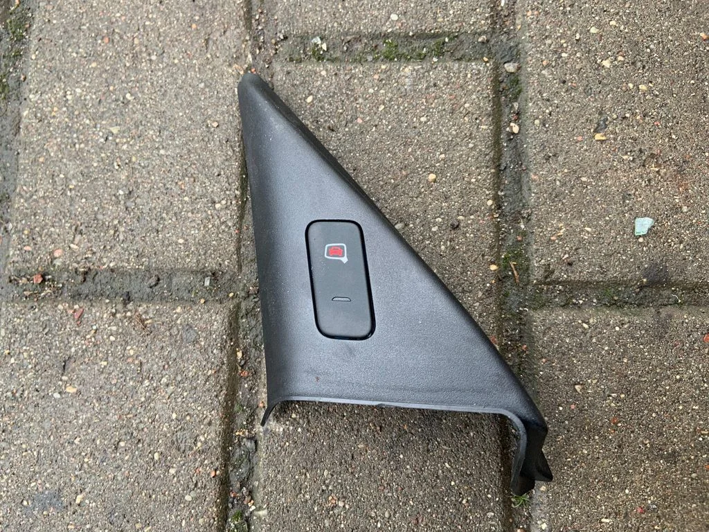 Veidrodėlio plastikinė apdaila