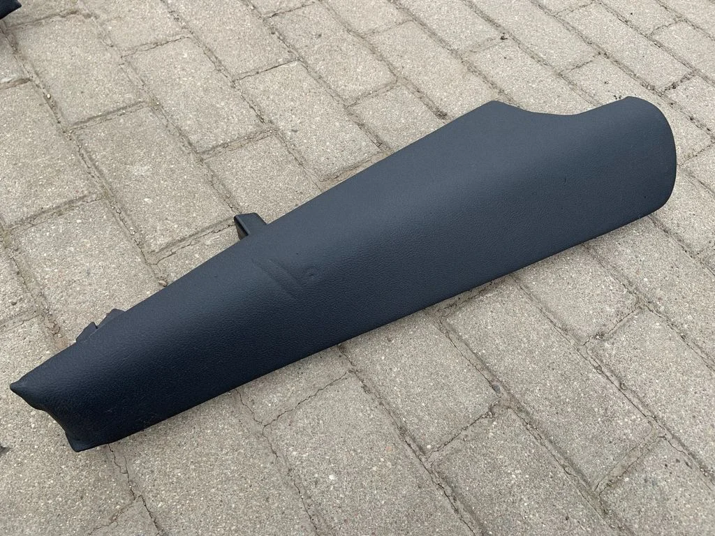 Cita salona detaļa 80A885704BG