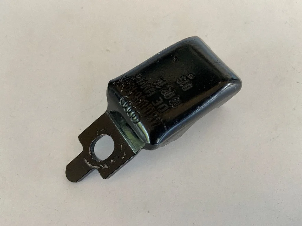 Muu salongiosa 4G0886193A
