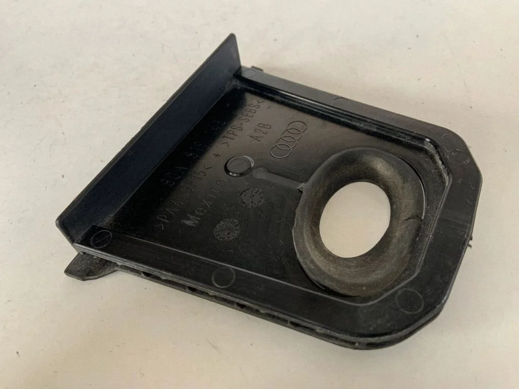 Muu mootoriruumi osa 80A819143