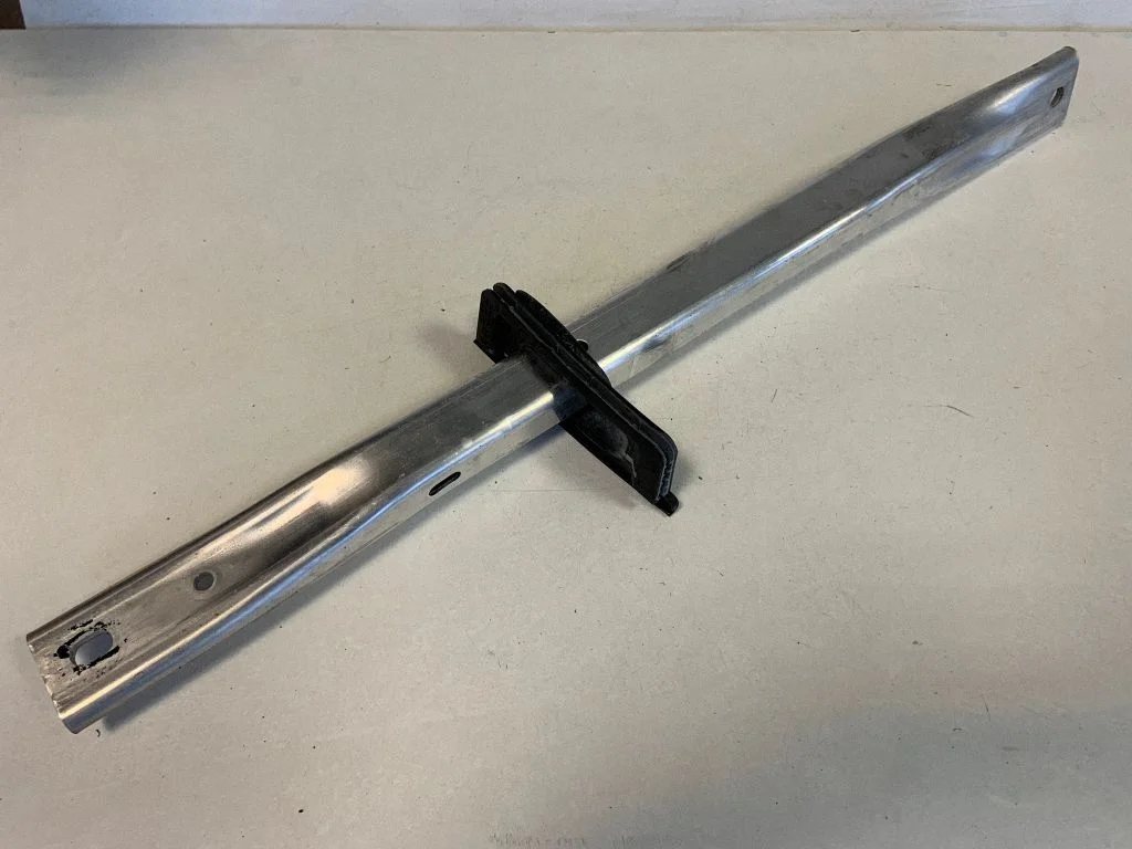 Kita variklio skyriaus detalė