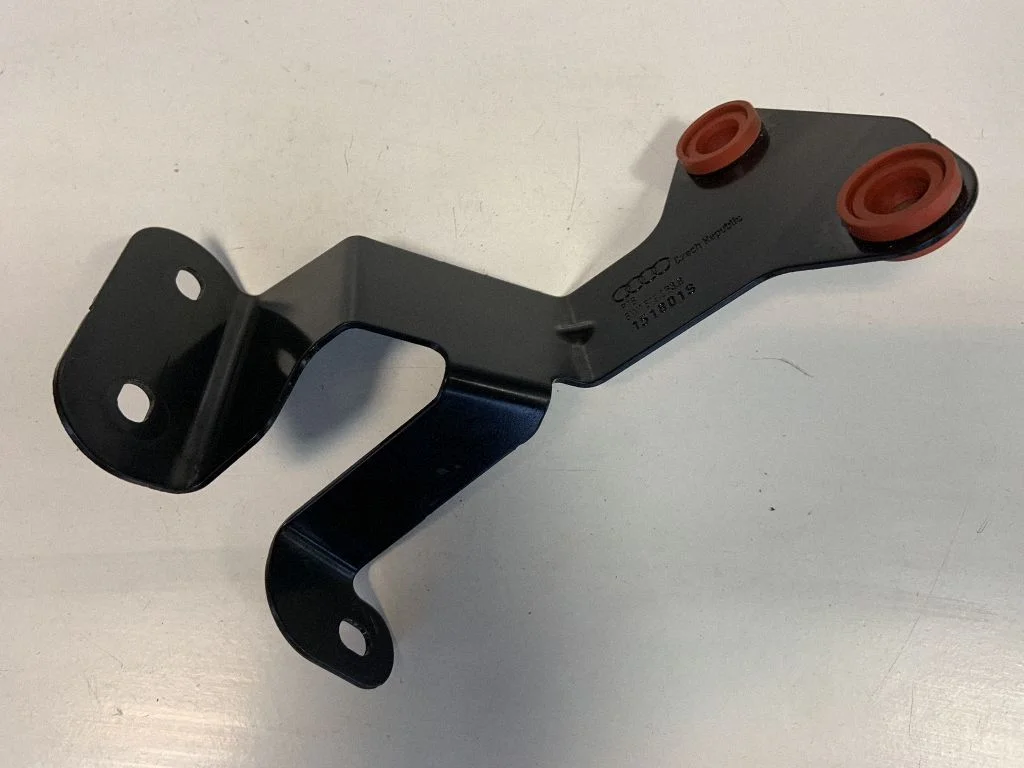 Kita variklio skyriaus detalė