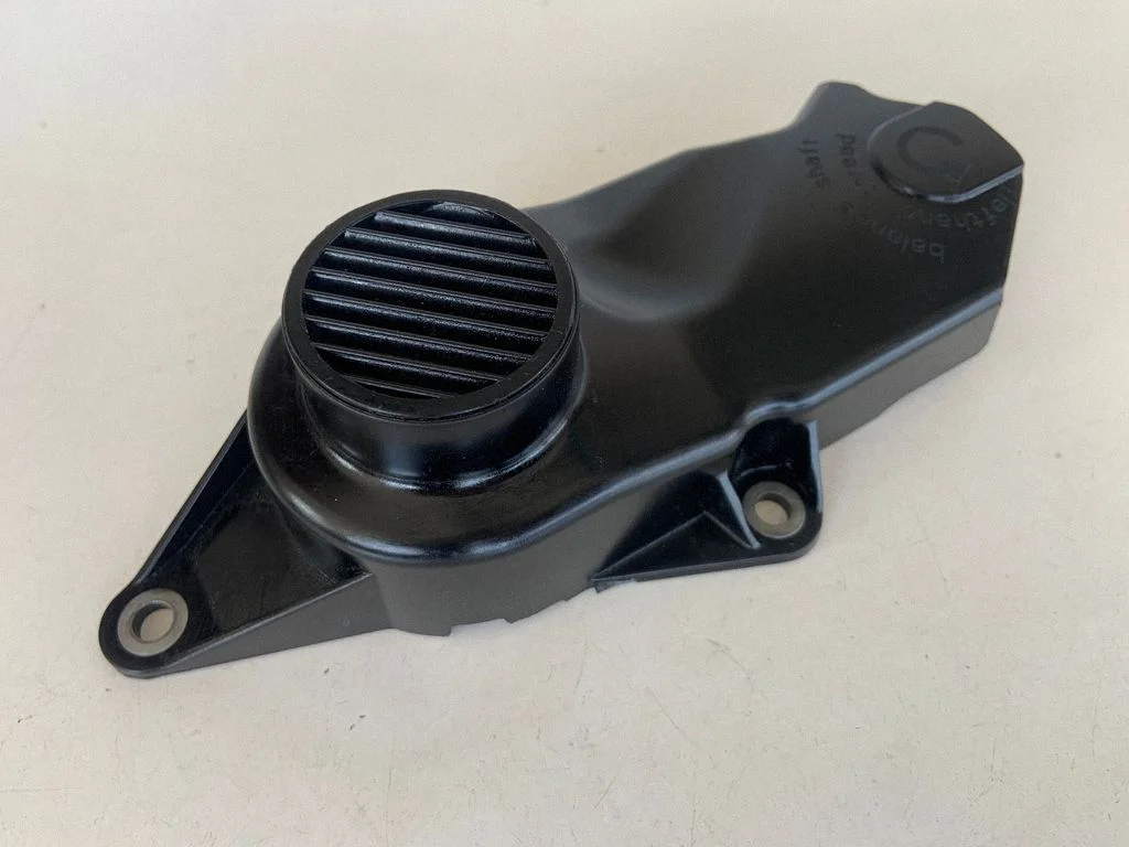 Cita motora nodalījuma detaļa 06L109121B