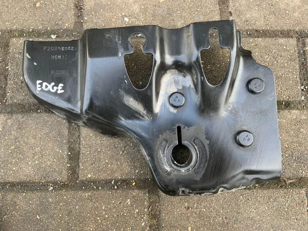 Kita variklio skyriaus detalė