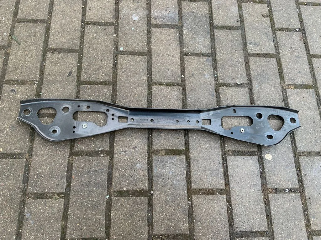Kita variklio skyriaus detalė