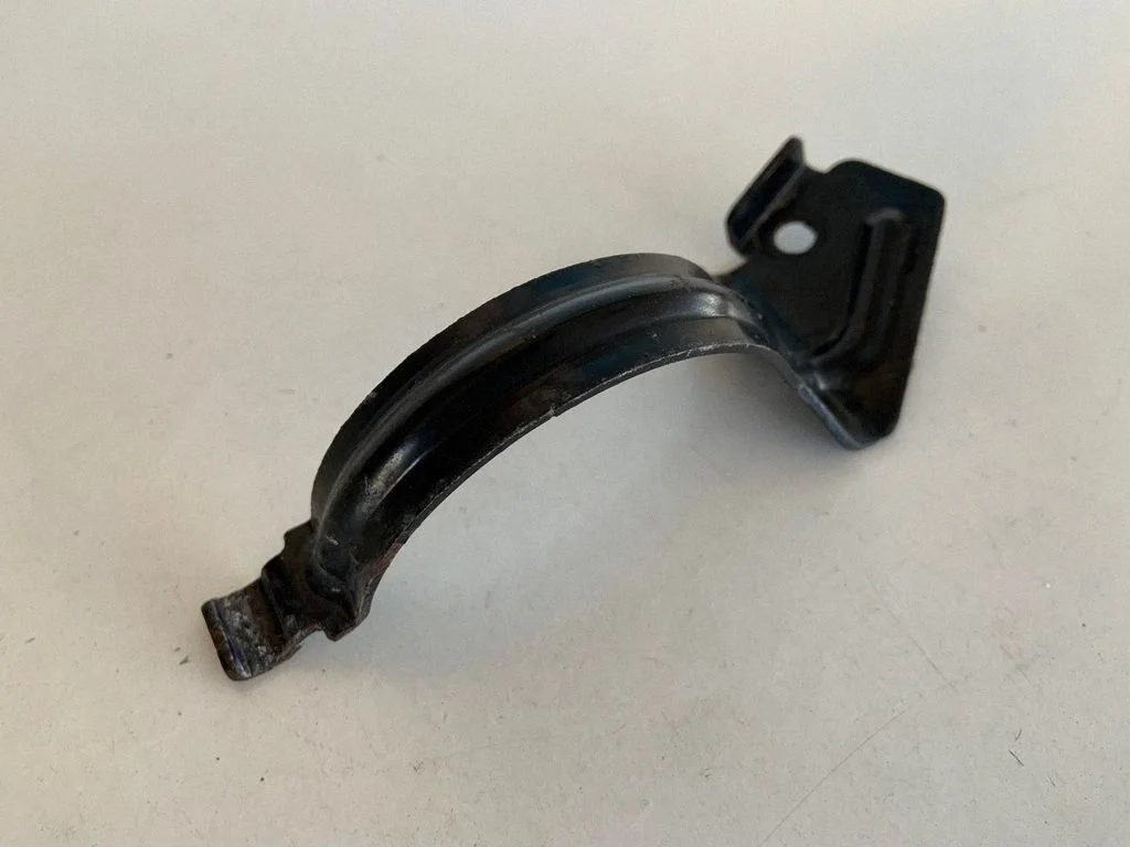 Cita motora nodalījuma detaļa 8K0145896